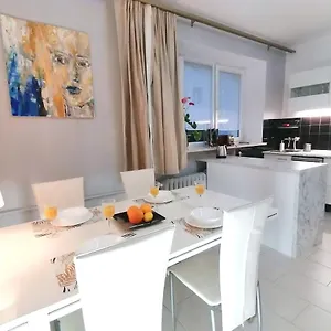 Apartament Metro Wilson, Warszawa