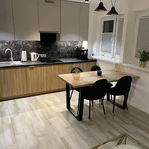 Apartament Brzostek, Warszawa