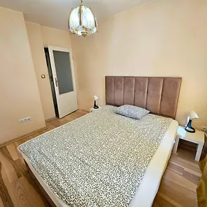 Apartament First Zoliborz 9, Warszawa